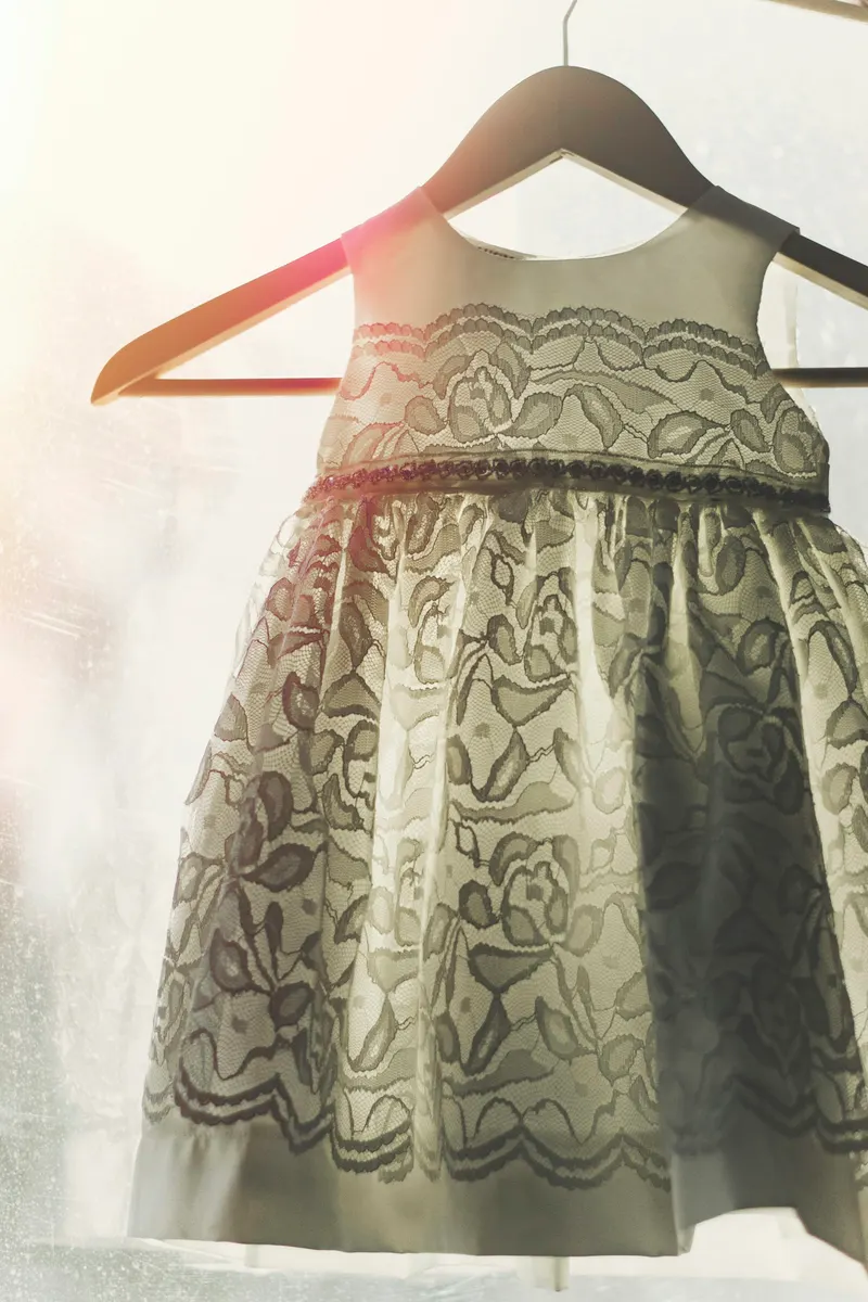 Robe brodée de cérémonie